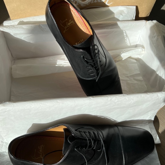 Christian Louboutin - Men's Greggo Lace-up shoes - Patinated calf leather - Picture 2 of 9